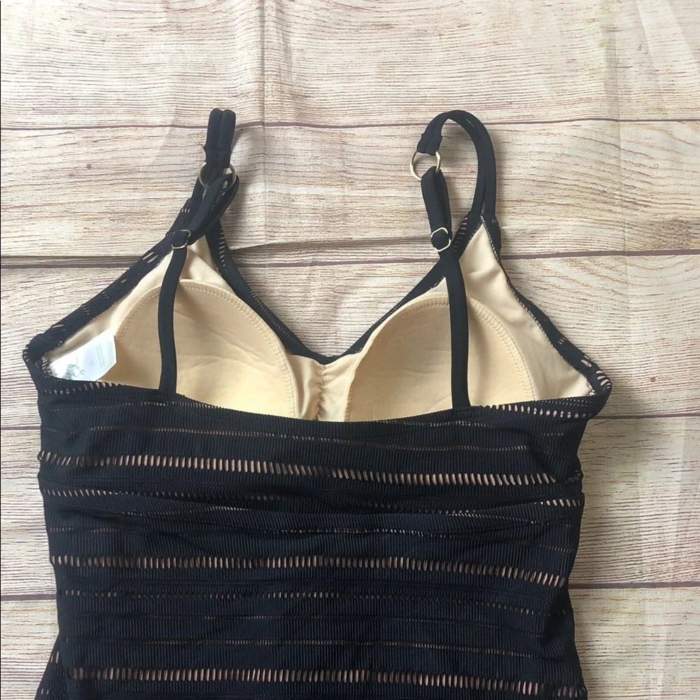 Black Cutout One-Piece‎ Swimsuit